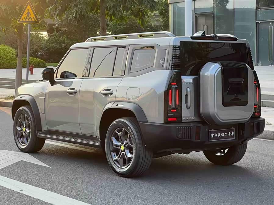 Jietu Traveler 2023 2.0T Four-Wheel Drive Crossing PRO - zdjęcie 8