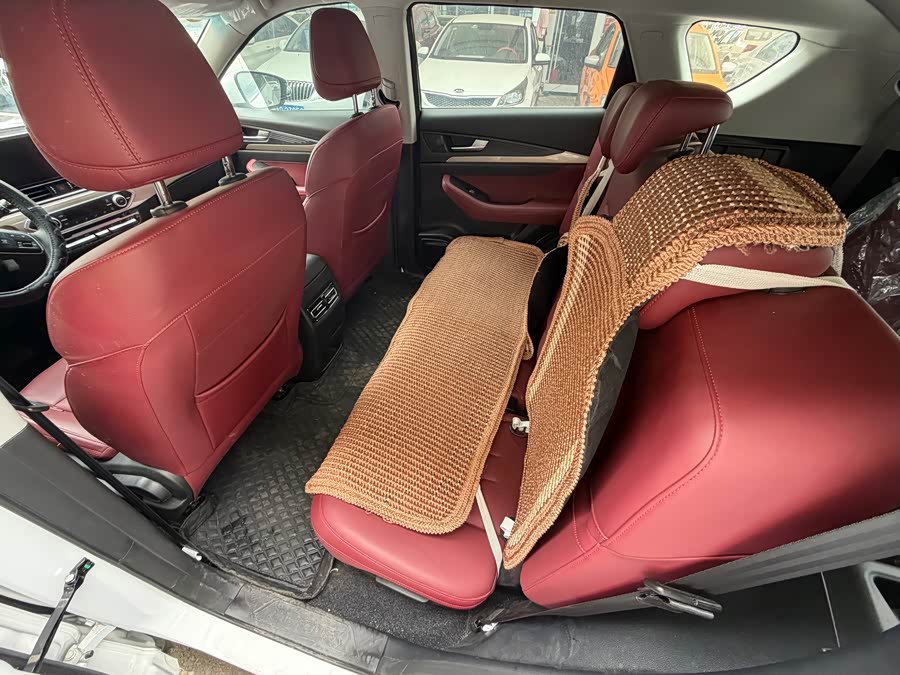Jietu X70 2024 1.5T DCT Glory PRO 7-Seater - zdjęcie 5