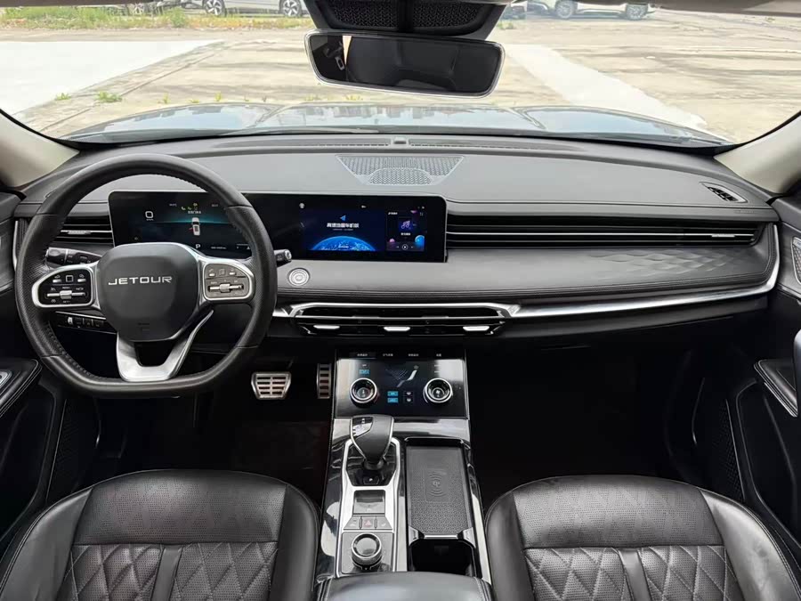 Jietu X70 PLUS 2023 1.6T DCT Stronger PLUS 7-seater - zdjęcie 6