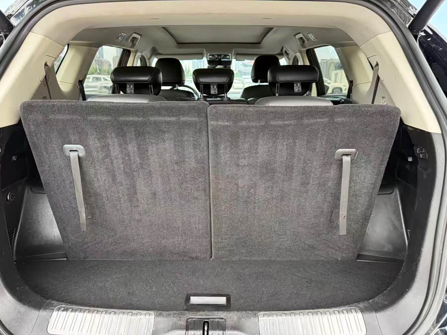 Jietu X70 PLUS 2023 1.6T DCT Stronger PLUS 7-seater - zdjęcie 9