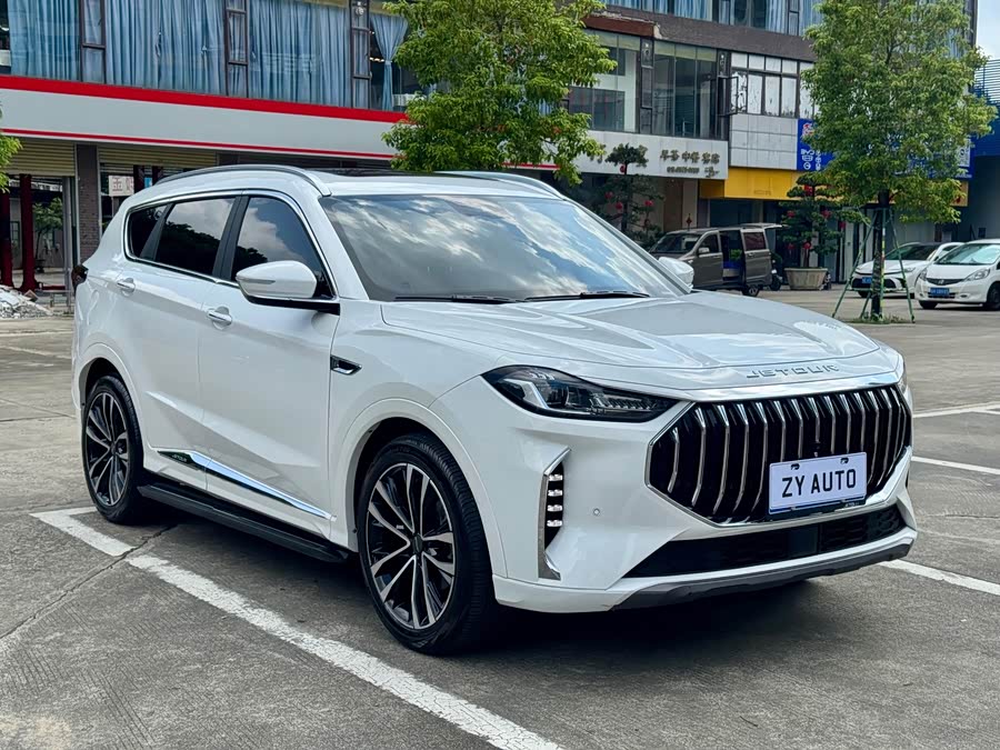 Jietu X70 PLUS 2023 1.6T DCT Stronger PRO+ 7-seater - zdjęcie 3