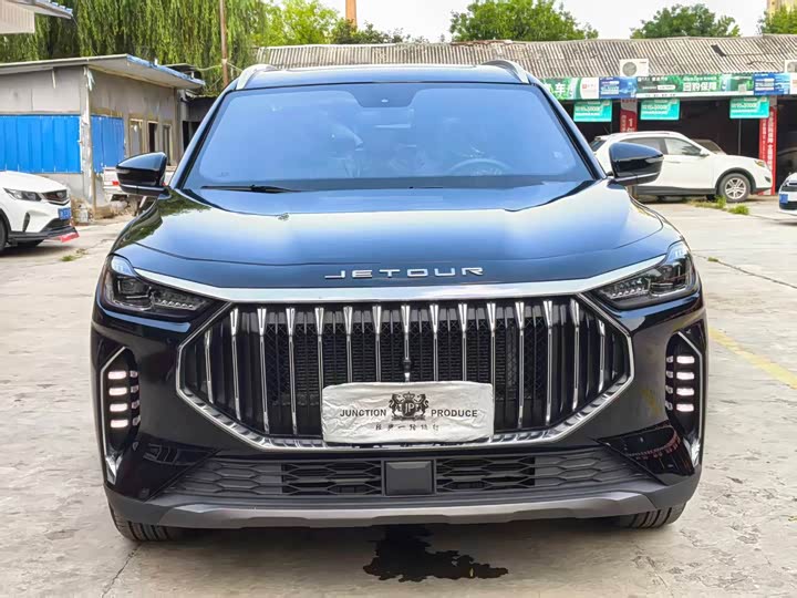 Jietu X70 PLUS 2025 1.5T Luxury 7-seater - zdjęcie 17