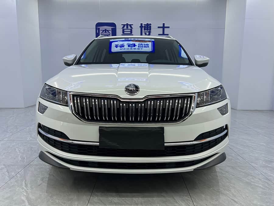 Karoq 2023 TSI280 Luxury - zdjęcie 2