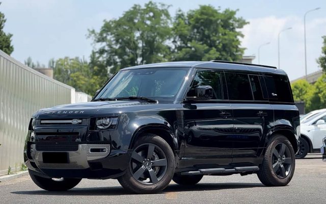 Land Rover Defender 2024 110 3.0T P400 X-DYNAMIC HSE