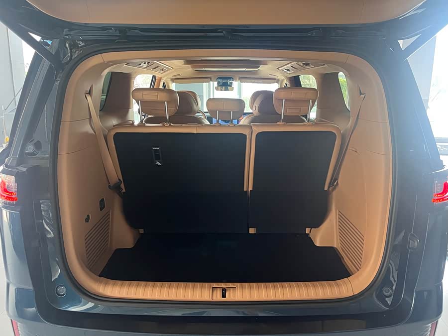 Lantu Dreamer 2025 PHEV 4WD Flagship Kunpeng - zdjęcie 11