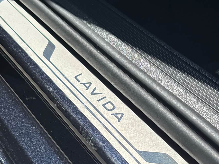 Lavida 2023 300TSI DSG Full Version - zdjęcie 11