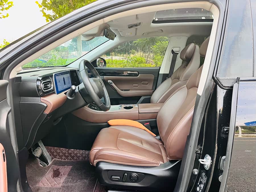 Leapmotor C11 2023 Range Extender 200 Comfort - zdjęcie 9