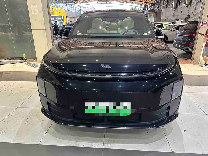 Li Auto L6 2024 Pro - zdjęcie 11