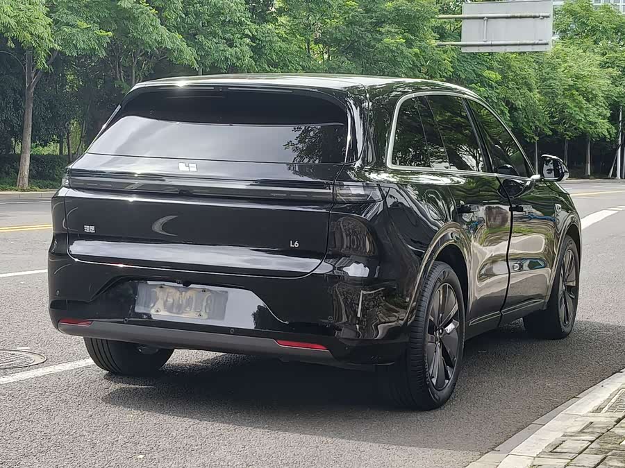 Li Auto L6 2024 Pro - zdjęcie 15