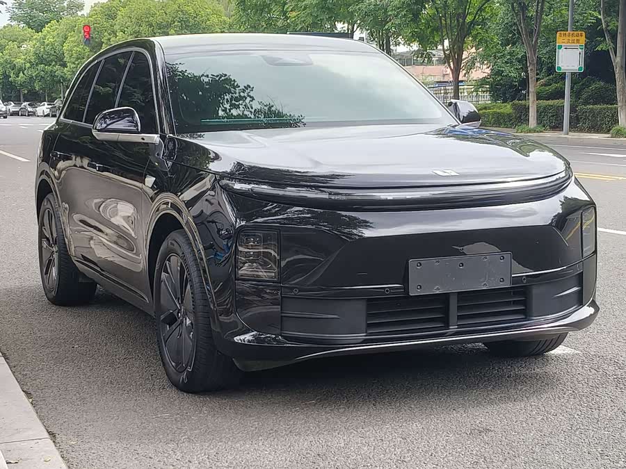 Li Auto L6 2024 Pro - zdjęcie 3