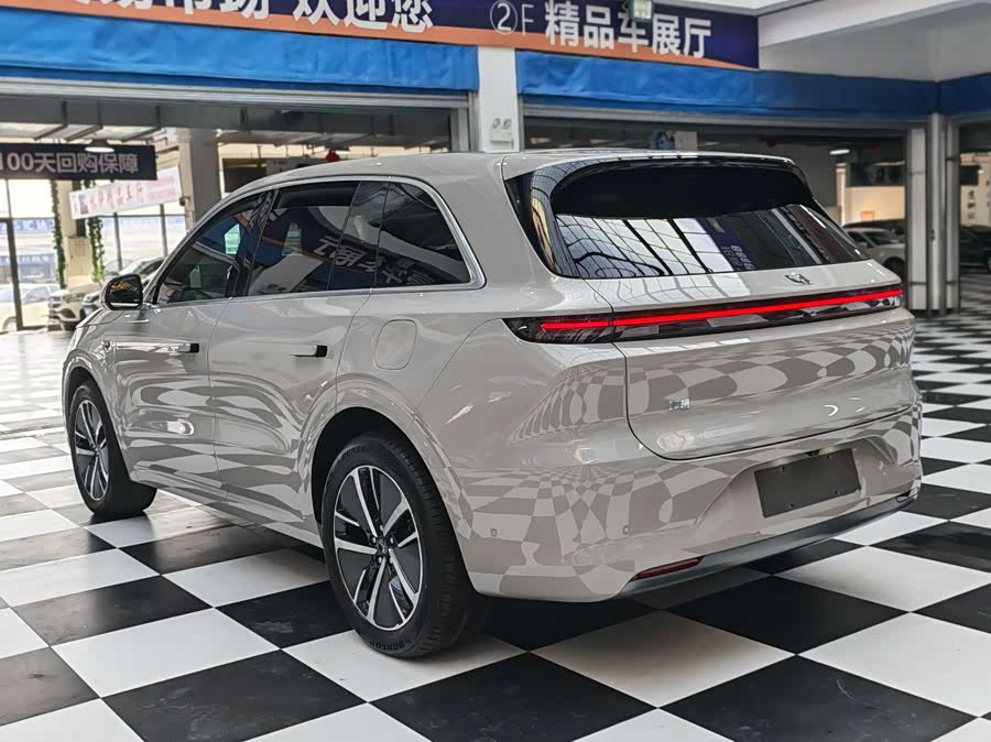 Li Auto L6 2024 Pro - zdjęcie 6