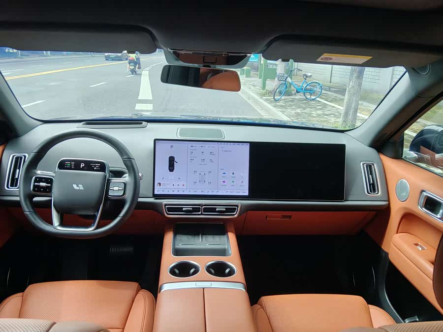 Li Auto L6 2024 Pro - zdjęcie 9