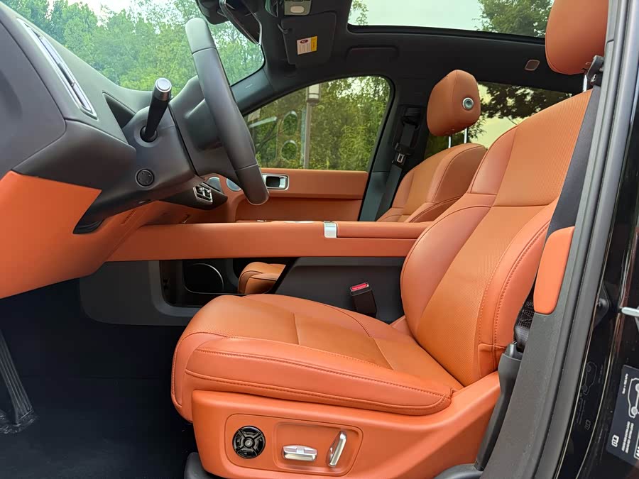 Li Auto L6 2024 Pro - zdjęcie 9