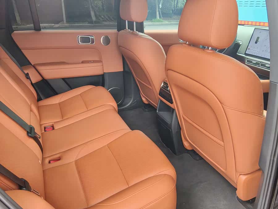 Li Auto L6 2024 Pro - zdjęcie 10