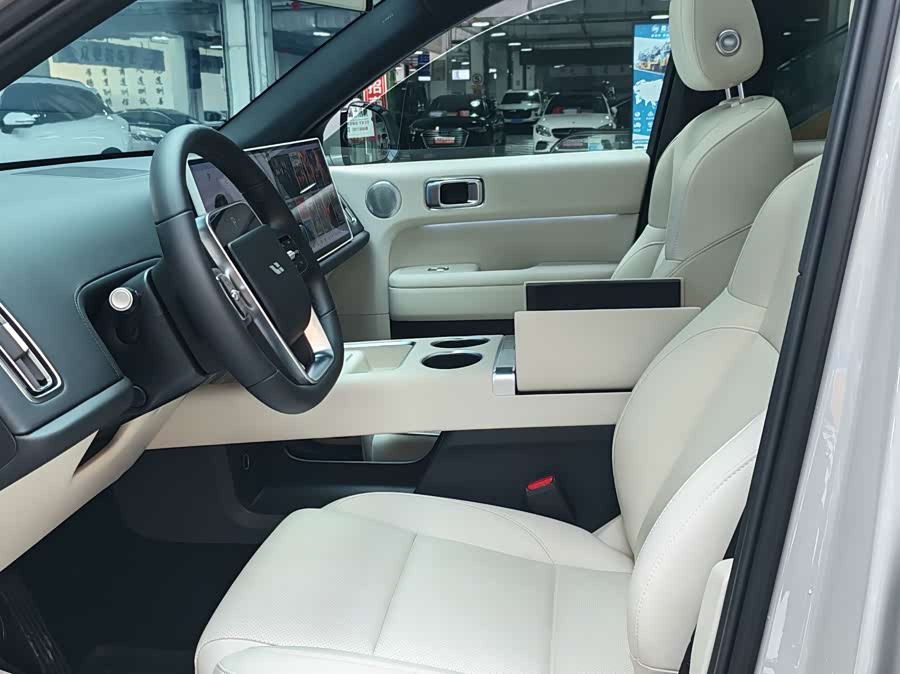 Li Auto L6 2024 Pro - zdjęcie 10