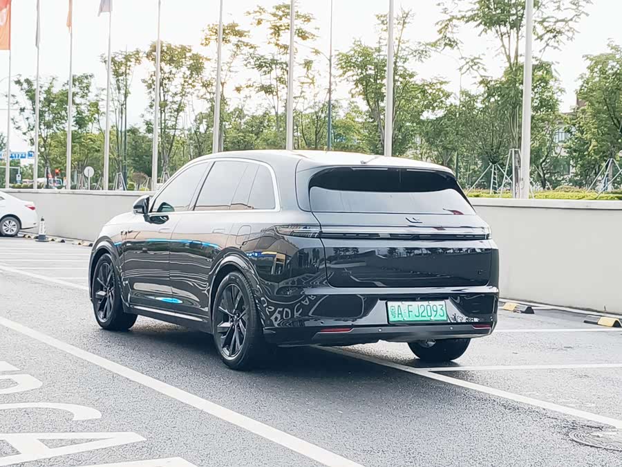 Li Auto L7 2023 Max - zdjęcie 18