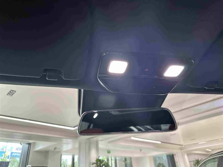 Li Auto L7 2024 Pro - zdjęcie 12