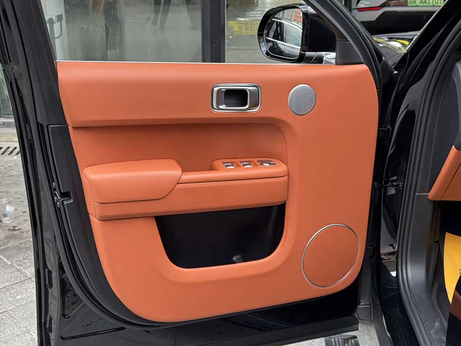 Li Auto L8 2024 Pro - zdjęcie 17