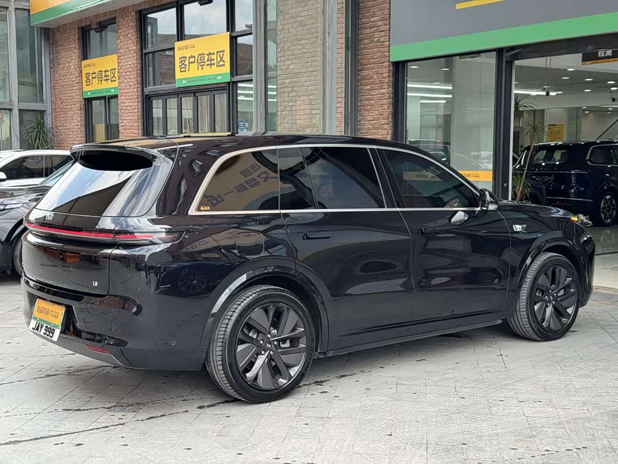 Li Auto L8 2024 Pro - zdjęcie 7