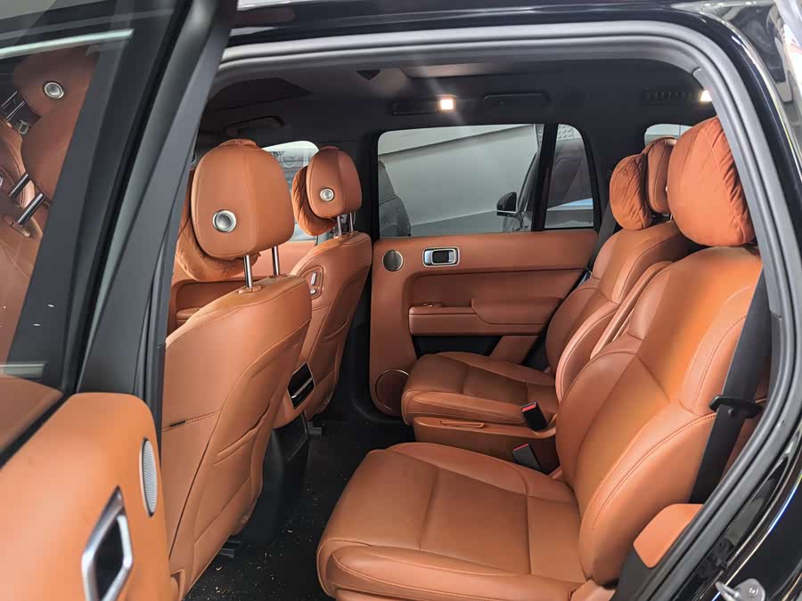 Li Auto L8 2024 Pro - zdjęcie 9