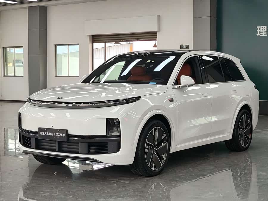 Li Auto L8 2025 Ultra Intelligent Renewal Version