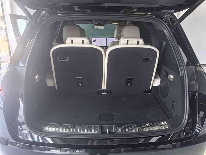 Li Auto L8 2025 Ultra Intelligent Renewal Version - zdjęcie 19