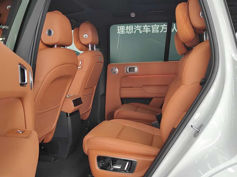 Li Auto L8 2025 Ultra Intelligent Renewal Version - zdjęcie 3