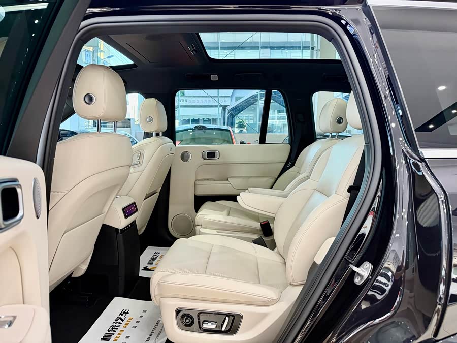 Li Auto L9 2024 Ultra - zdjęcie 11