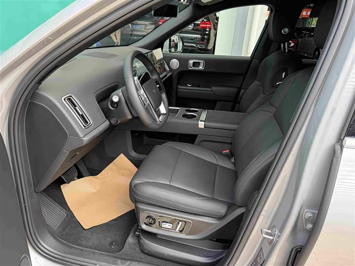 Li Auto L9 2024 Ultra - zdjęcie 19