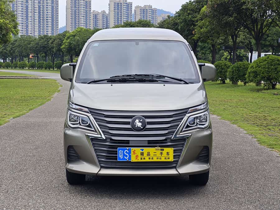 Lingzhi 2023 M5L 1.6L Comfort 7-seater - zdjęcie 2