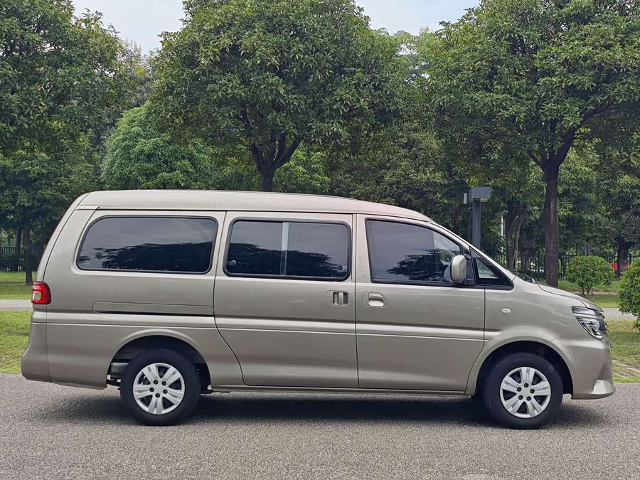 Lingzhi 2023 M5L 1.6L Comfort 7-seater - zdjęcie 6