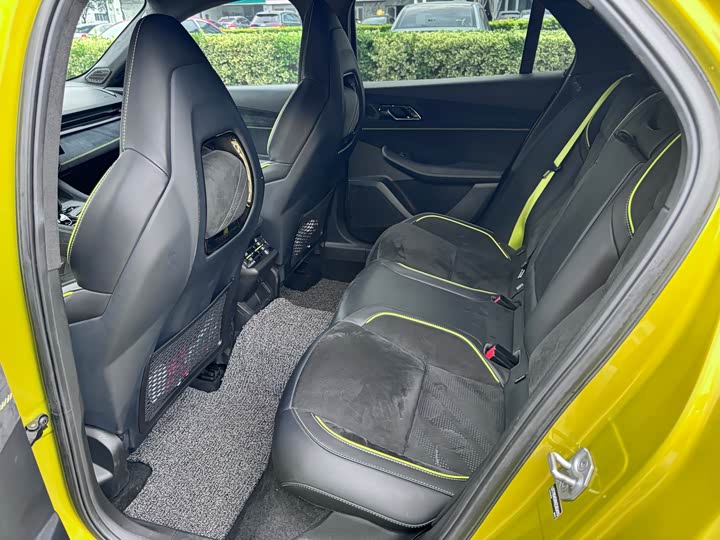 Lynk & Co 03 2023 03+ 2.0T Auto Yufeng - zdjęcie 15