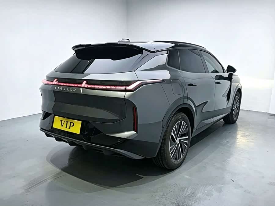 Lynk & Co 08 EM-P 2023 220km Four-Wheel Drive Performance Halo - zdjęcie 2