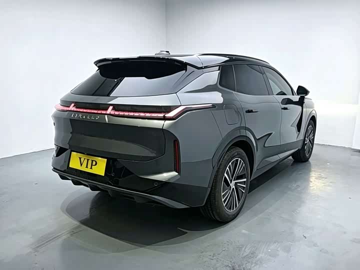 Lynk & Co 08 EM-P 2023 220km Four-Wheel Drive Performance Halo - zdjęcie 16