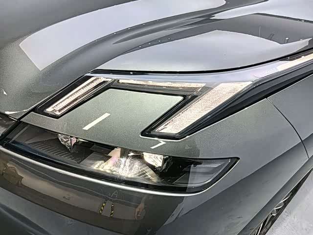 Lynk & Co 08 EM-P 2023 220km Four-Wheel Drive Performance Halo - zdjęcie 8