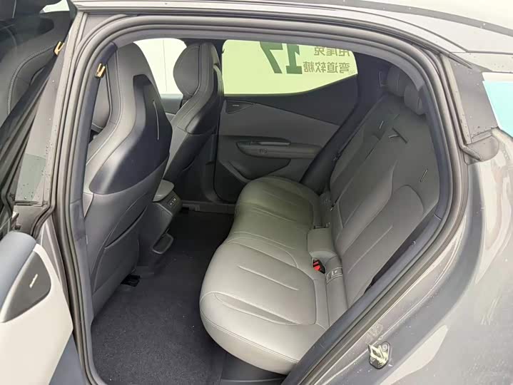 Lynk & Co Z20 2025 530km Rear Drive Max Zhuri Edition - zdjęcie 15