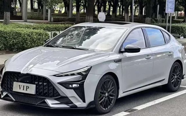 MG6 2025 1.5T XLINE Hunter