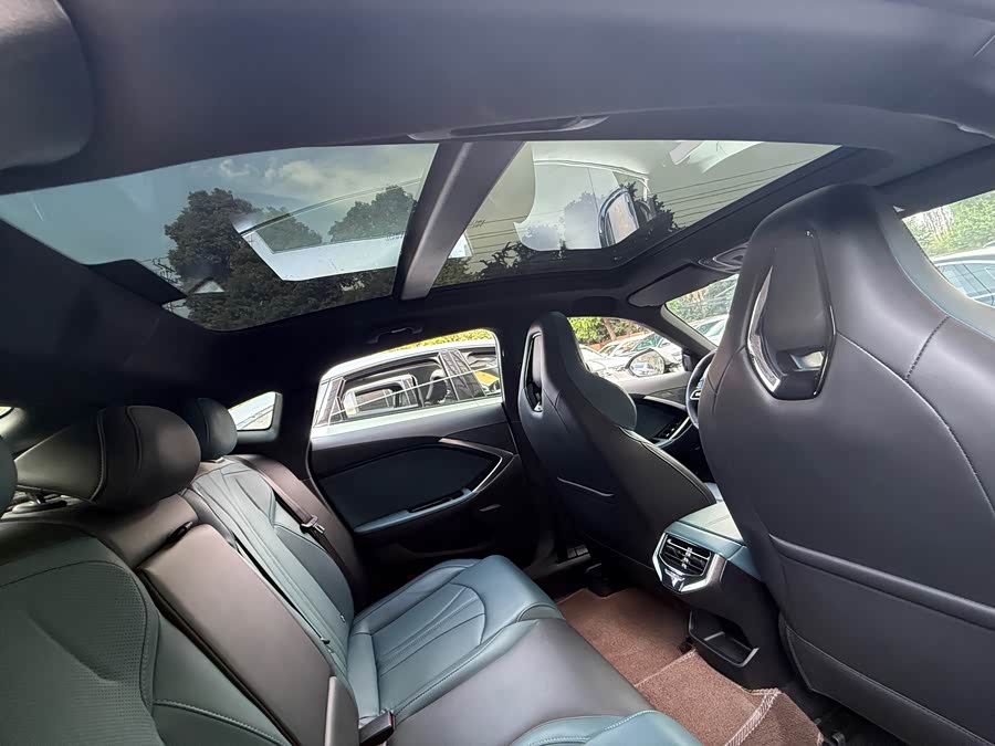 MG7 2023 2.0T Auto Luxury - zdjęcie 12