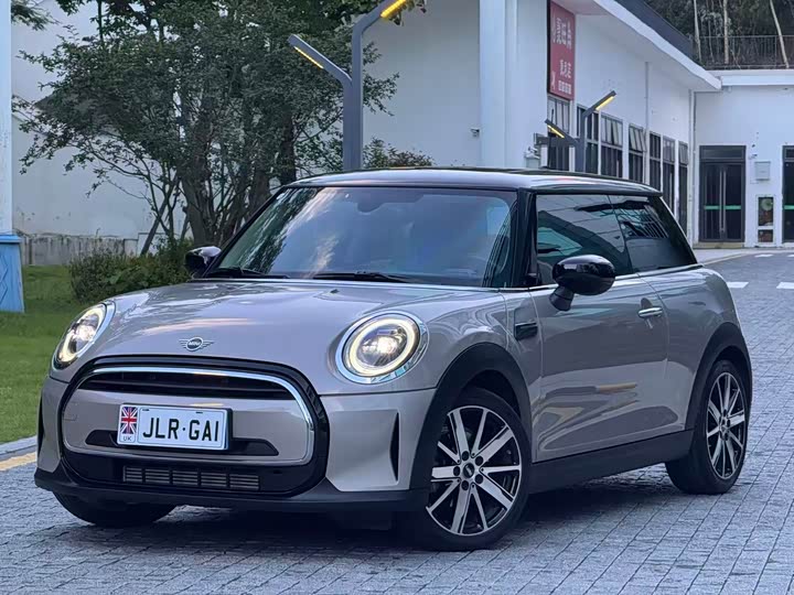 MINI 2023 1.5T COOPER Artist - zdjęcie 16