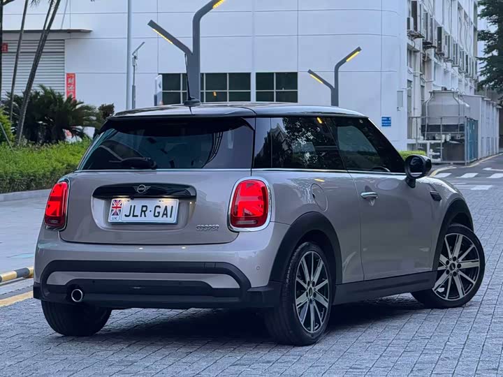 MINI 2023 1.5T COOPER Artist - zdjęcie 19