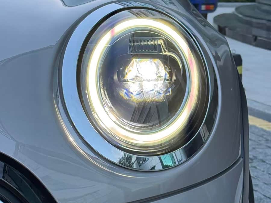 MINI 2023 1.5T COOPER Artist - zdjęcie 6