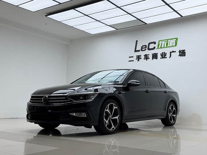 Magotan 2023 200 Million Commemorative Edition 380TSI DSG Flagship - zdjęcie 17