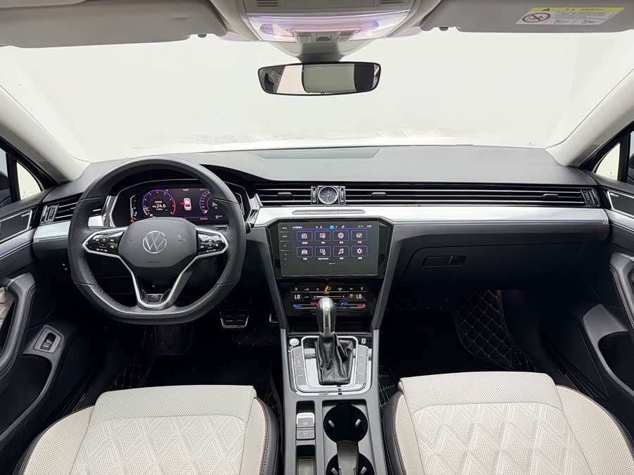 Magotan 2023 200 Million Commemorative Edition 380TSI DSG Flagship - zdjęcie 5