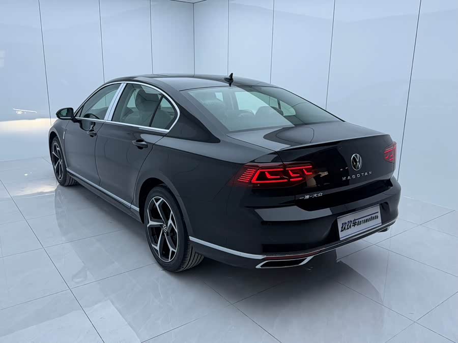 Magotan 2025 2WD 280TSI DSG Luxury - zdjęcie 6