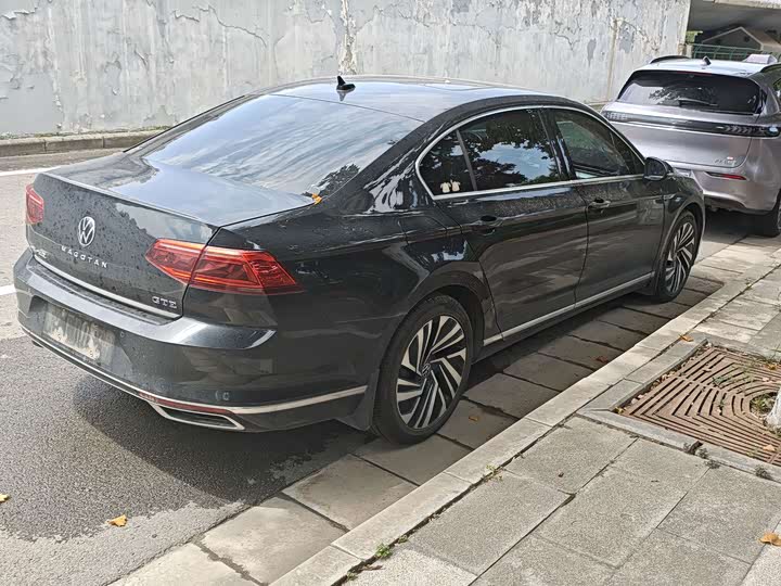 Magotan PHEV 2022 GTE Premium - zdjęcie 14