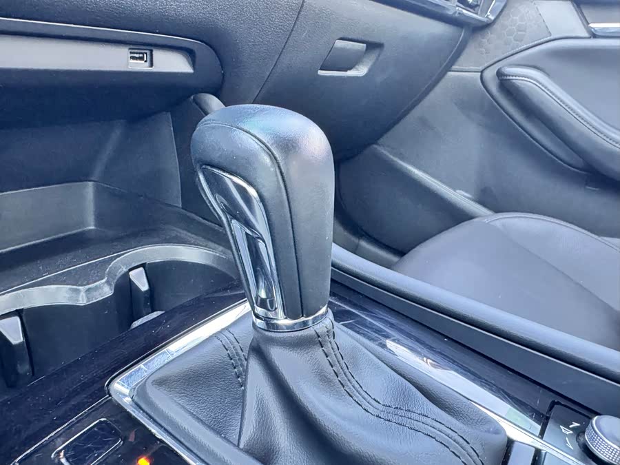 Mazda 3 Axela 2023 2.0L Automatic Quality Edition - zdjęcie 16