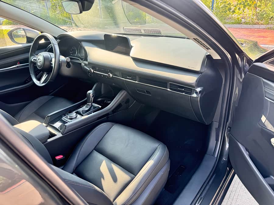 Mazda 3 Axela 2023 2.0L Automatic Quality Edition - zdjęcie 9