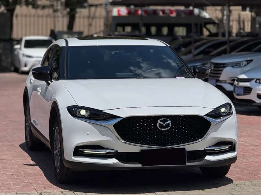 Mazda CX-4 2021 2.0L Automatic Two-Wheel Drive Blue Sky Exploration Edition - zdjęcie 2