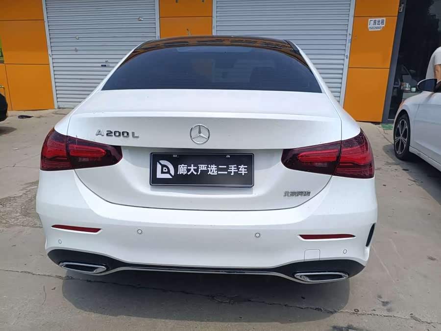 Mercedes-Benz A-Class 2023 A 200 L Fashion Edition - zdjęcie 5