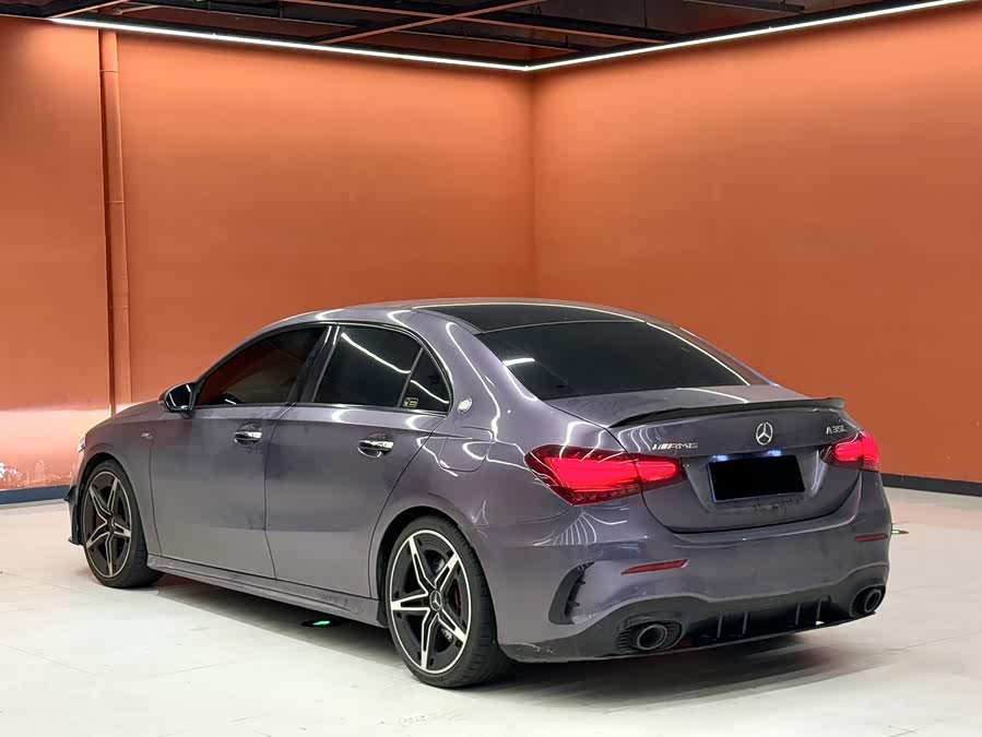 Mercedes-Benz A-Class AMG 2024 AMG A 35 L 4MATIC - zdjęcie 14